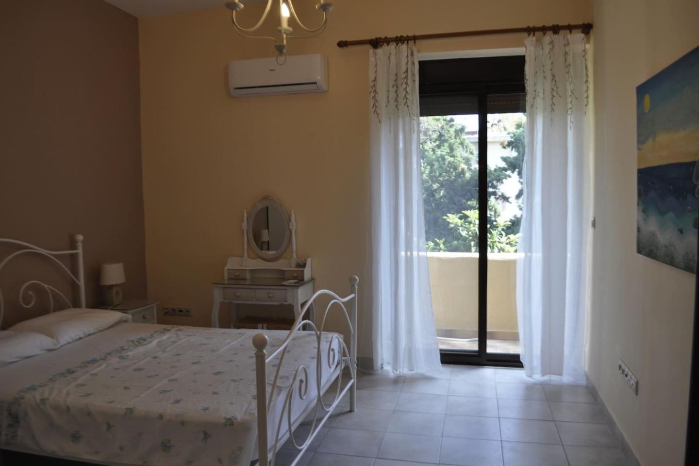Park House -Beside The Medieval Town Of Rhodes Rhodes City Екстериор снимка