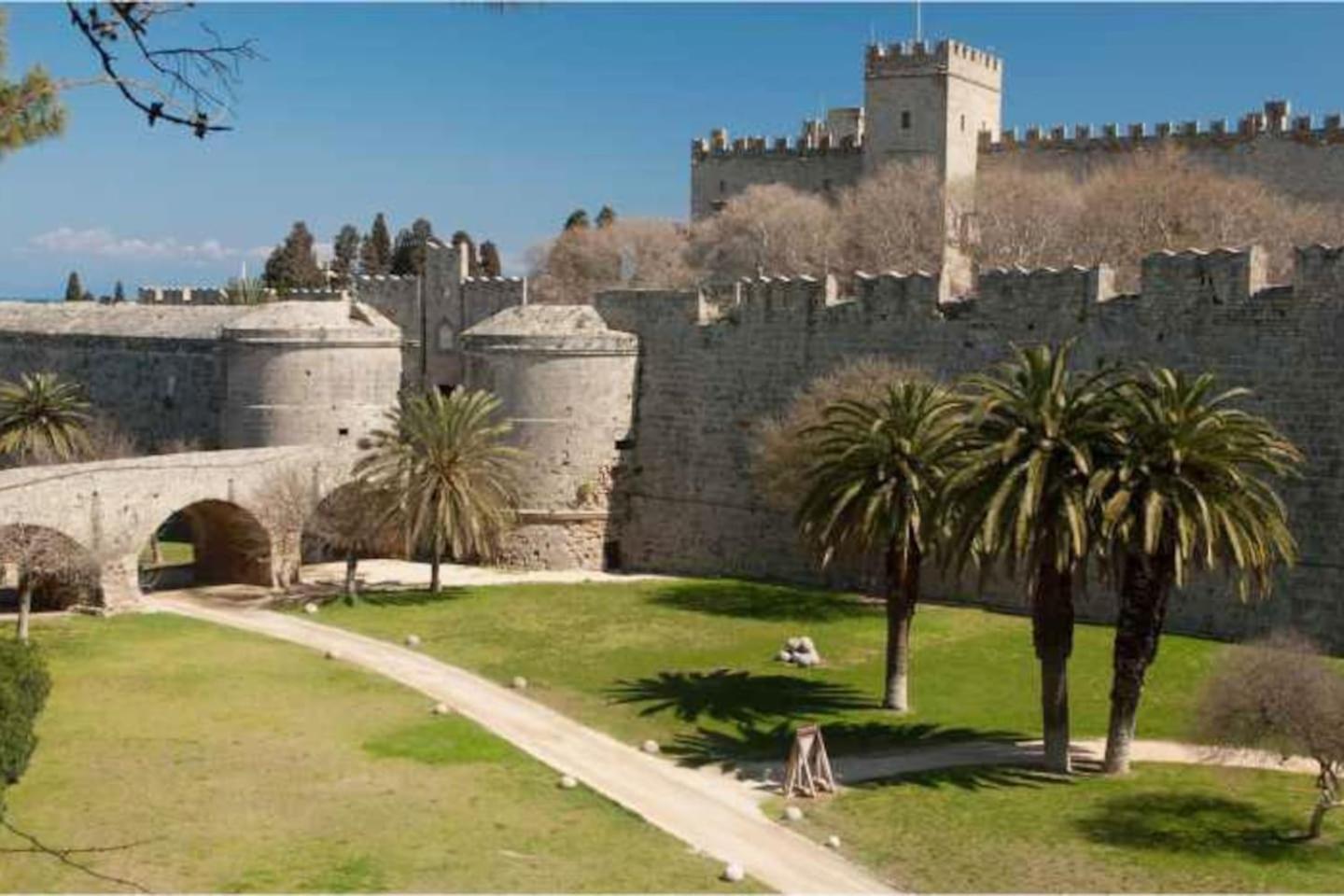 Park House -Beside The Medieval Town Of Rhodes Rhodes City Екстериор снимка